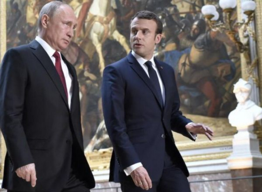 Putin i Makron razgovarali danas skoro dva sata