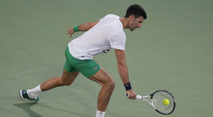 Novak Ðokovic večeras igra na turniru u Dubaiju