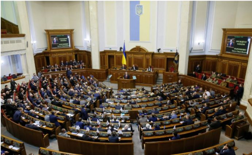 Парламент Украјине увео ванредну ситауцију у земљи