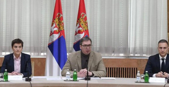 Vučić se konsultuje sa svjetskim liderima, sutra stav