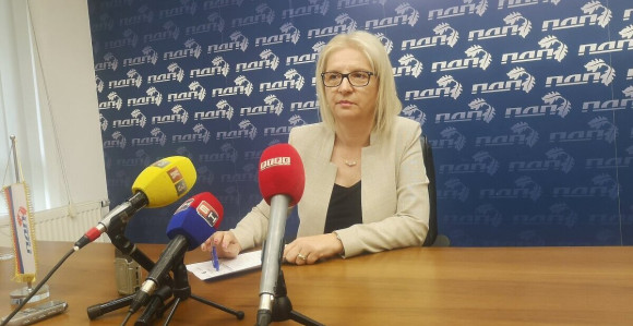 Vlast koja brine o narodu na vrijeme puni robne rezerve