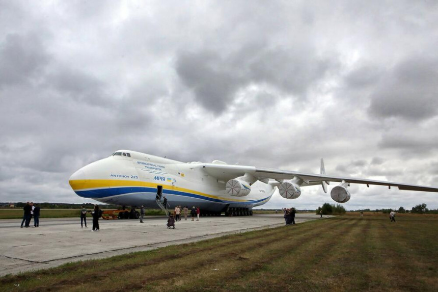 Украјина: Антонов Ан-225 „уништен“ у руском нападу