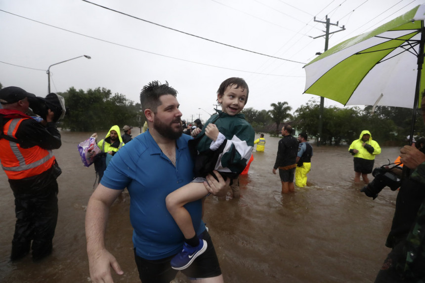 Потоп у Аустралији, евакуисано десетине хиљада људи