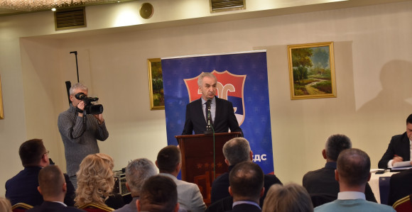 Šarović; Fokus staviti na rješenja a ne na krize