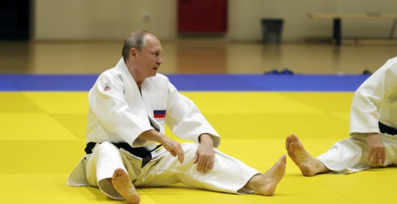 Putinu oduzet crni pojas u tekvondou