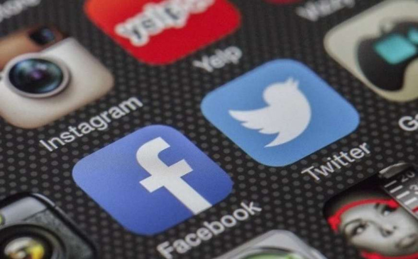 Rusija: Facebook i Twitter od danas potpuno blokirani