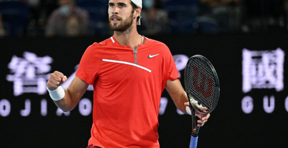 Nakon Medvedeva još jedan teniser skinuo zastavu