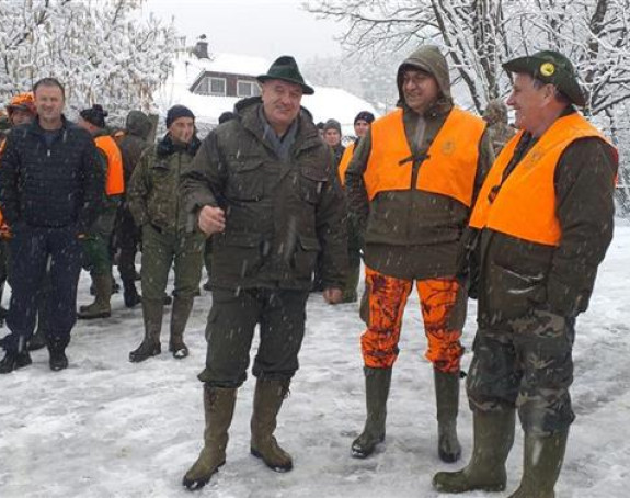 Семберац уловио вука, Вишковић му честитао