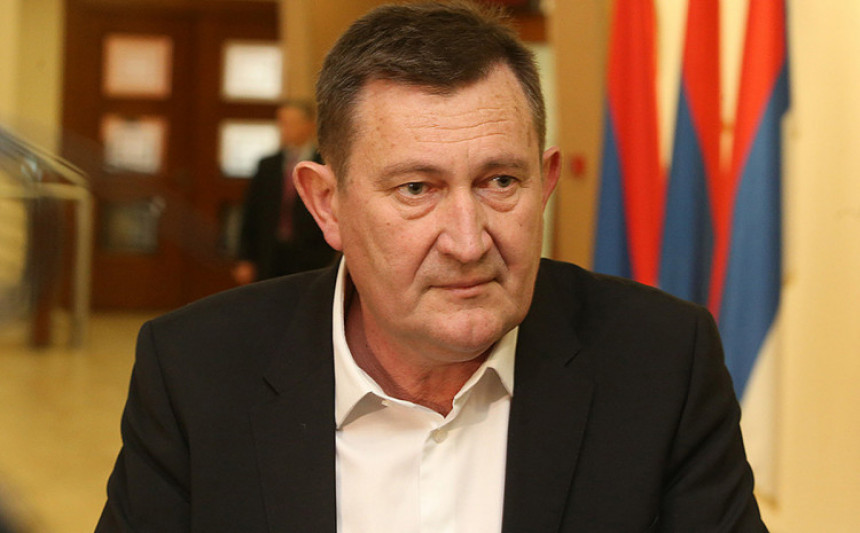 Ministar Mitrović izgubio 20.000 evra u Banjaluci