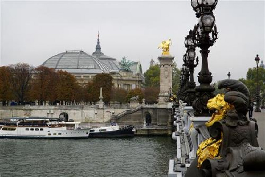 Incident u Parizu: Napadnut Ruski dom nauke i kulture