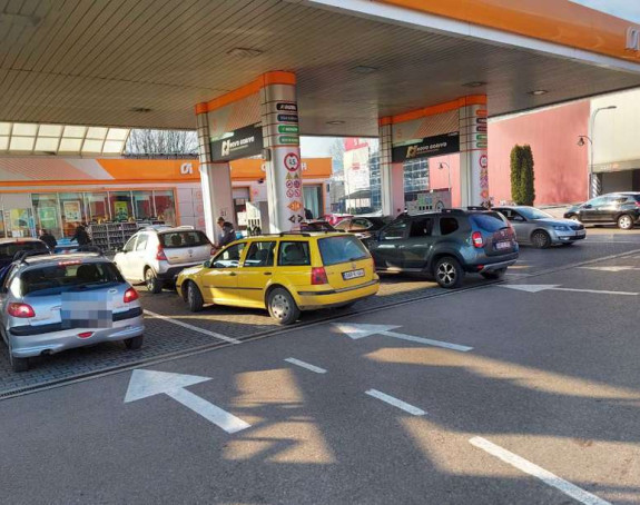 Vlast uništila naftne terminale, skupo plaća gorivo