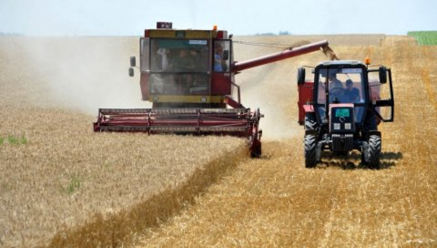 Србија забрањује извоз брашна, уља, пшенице, кукуруза...