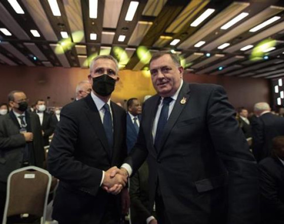 Dodik blisko sa Stoltenbergom: U BiH vlada mir
