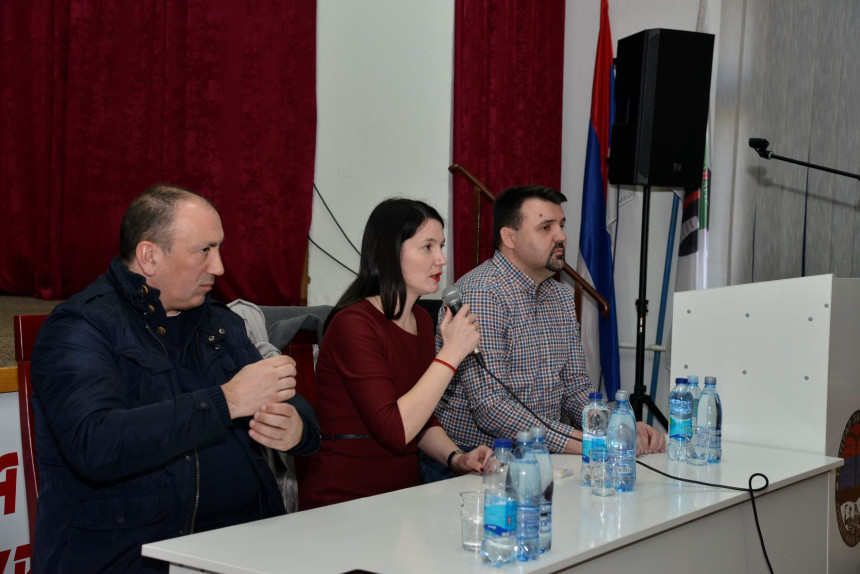 Najveći problem korupcija koja jede plate i penzije