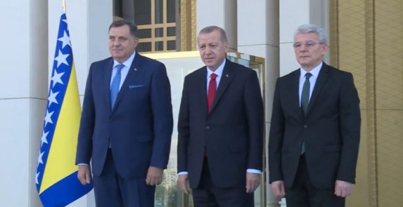 Džaferović i Dodik se danas sastaju sa Erdoganom