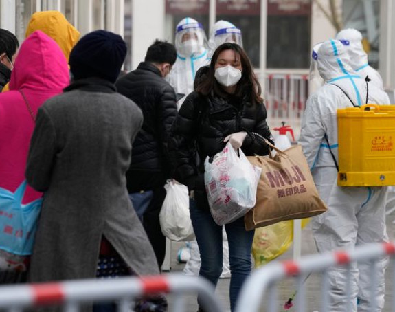 Broj novozaraženih raste u Kini, tri puta viši nego juče