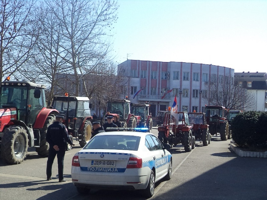 Protest: Tajkuni dobili prednost u odnosu na ratare