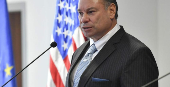 Eskobar: Region da pozove Putina na odgovornost