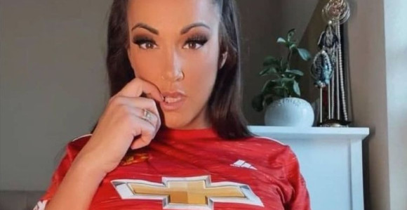 Bivša nestašna učiteljica postala zvezda OnlyFansa!