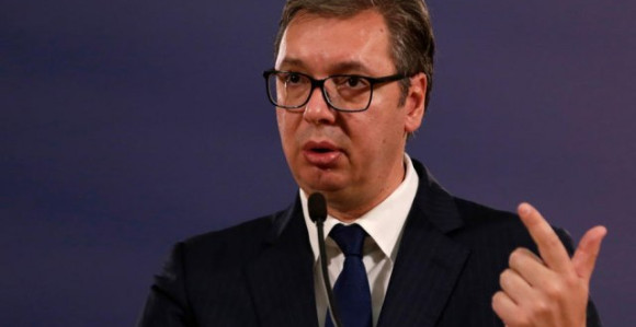 Vučić: U Srbiji će benzin i dizel od sutra biti jeftiniji