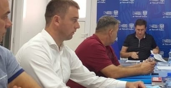 Овако то СНСД ради: За шефа туризма професор математике