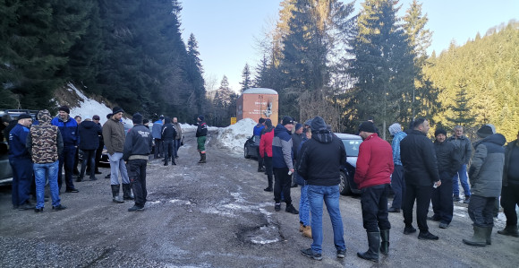 Bunt radnika u Čajniču: Ne daju nam sirovinu za rad