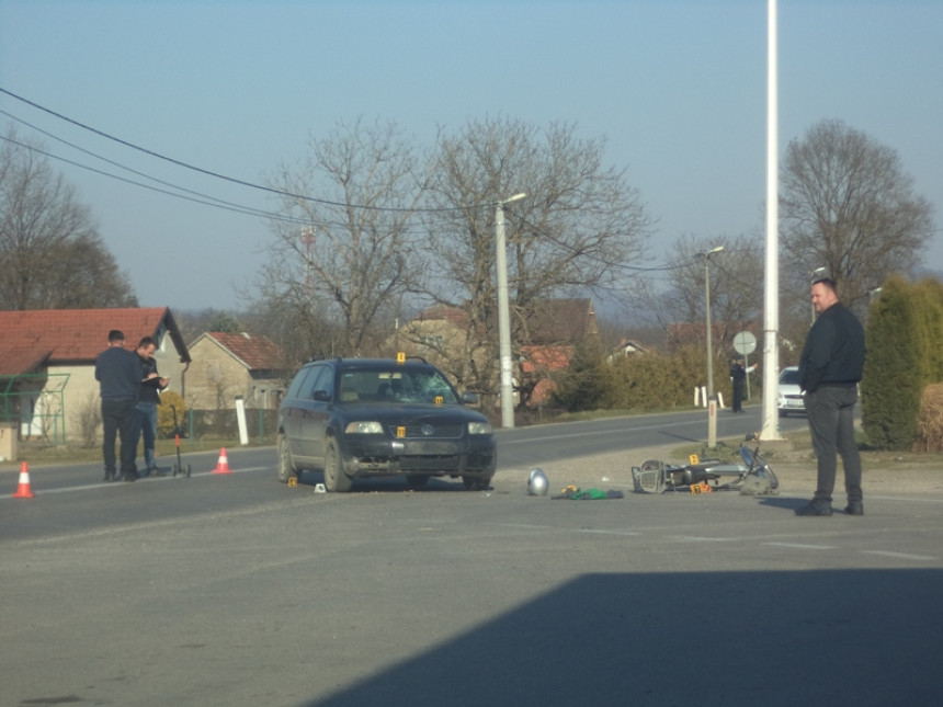 Саобраћајка код Српца, повријеђен мотоциклиста