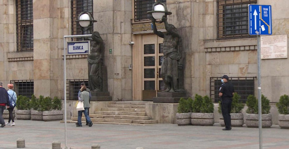 Centralna banka očekuje snažan inflatorni šok