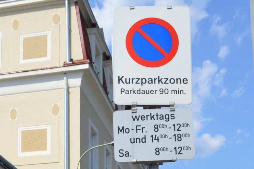 Бечлије љуте: Украјинци бесплатно заузимају паркинге