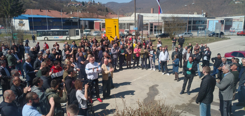 Bunt građana: Blokiran put Foča-Šćepan polje