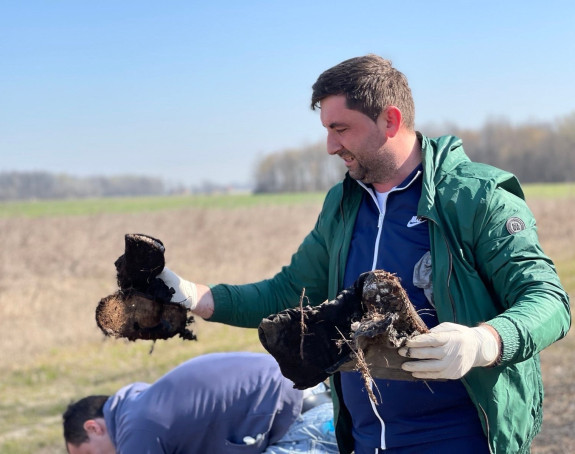 БН: Градоначелник у акцији чишћења више тона смећа
