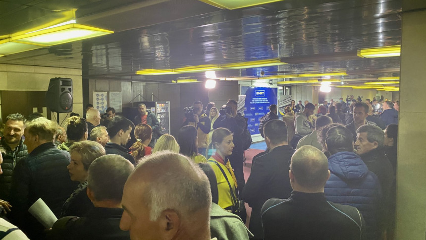 Protest radnika BHRT: Gašenje JS ne smije biti opcija