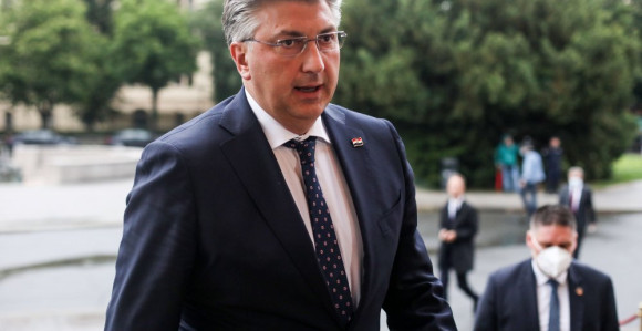 Пленковић планира смјену Милосевића и јос три министра?