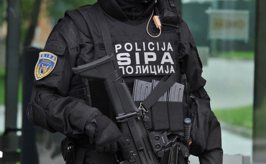 Uhapšeno devet osoba, oduzeti PCR testovi i potvrde