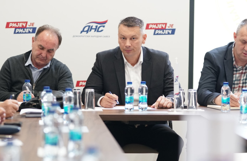 Zvizdić iz svog džepa da snosi troškove propale sjednice