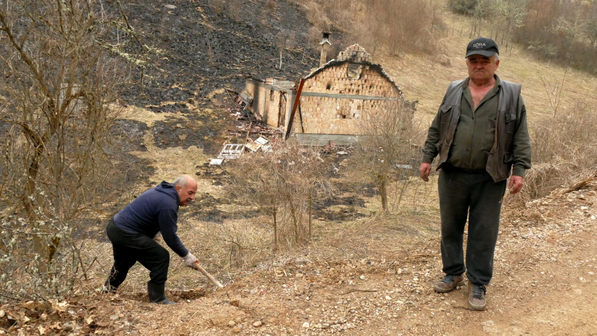 Požar progutao kuću Zorana Rajaka kod Višegrada