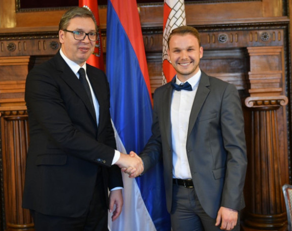 Stanivuković uputio video podršku Vučiću