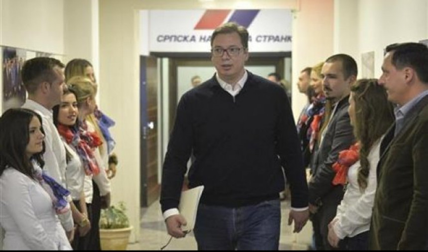 Birališta zatvorena u 20 sati, Vučić stigao u Izborni štab