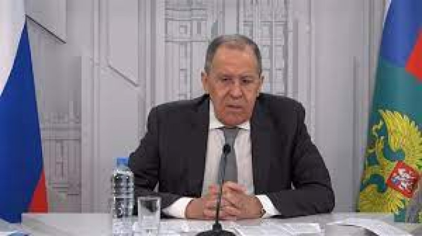Lavrov: Moskva će odgovoriti na potez Pariza