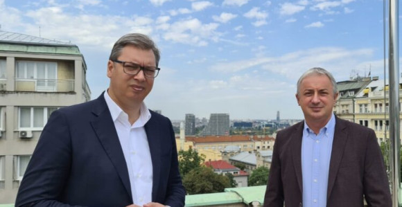 Borenović čestitao istorijsku pobjedu Vučiću i SNS-u