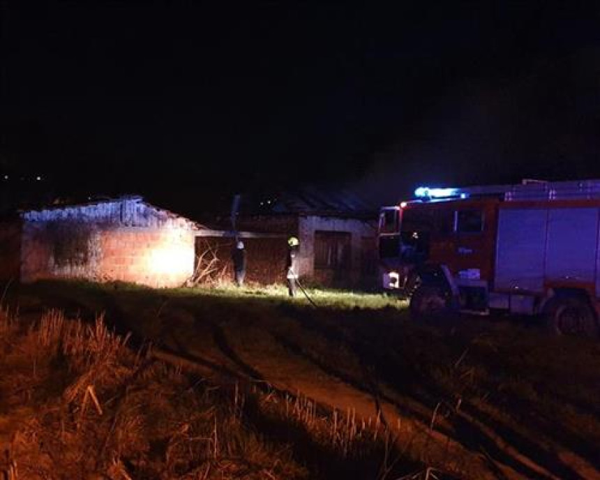 Угашен пожар на стамбеном објекту код Братунца