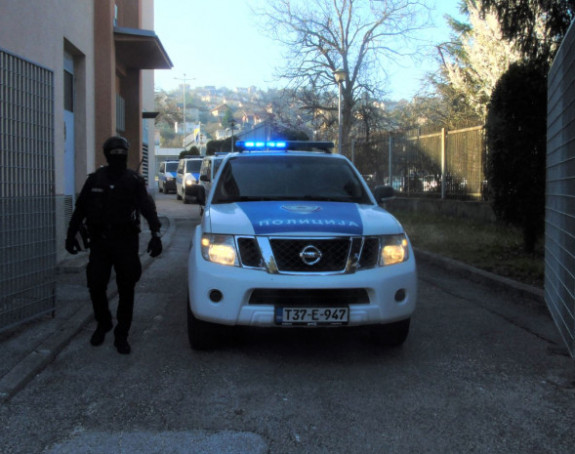 Predložen pritvor za Jelenka Kneževića i Mirjanu Vujović