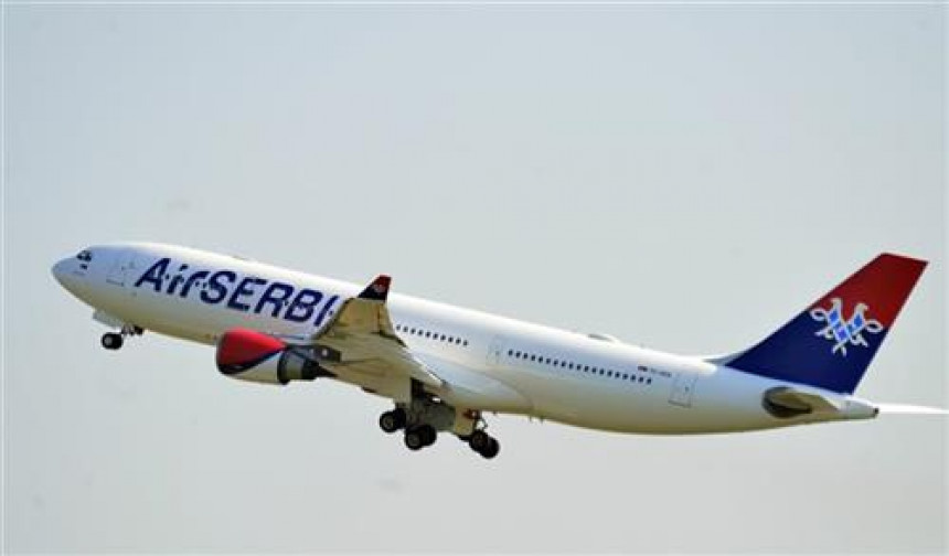 Грипени пратили авион Аир Сербиа на лету из Русије за Београд