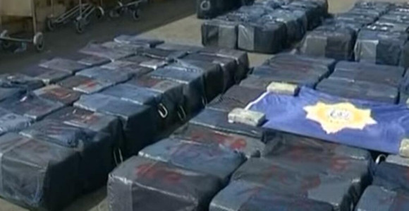 Dvojica državljana Crne Gore pala sa 5,6 tona droge