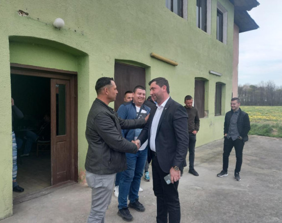 Petrović posjetio renovirani Dom kulture u Donjoj Čađavici