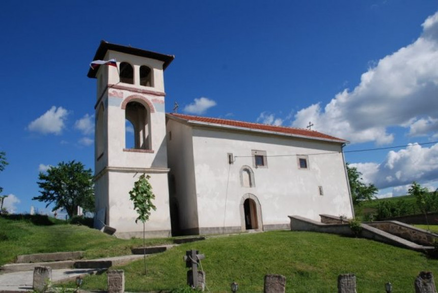 Obijena crkva na Kosovu i Metohiji - uzet sef