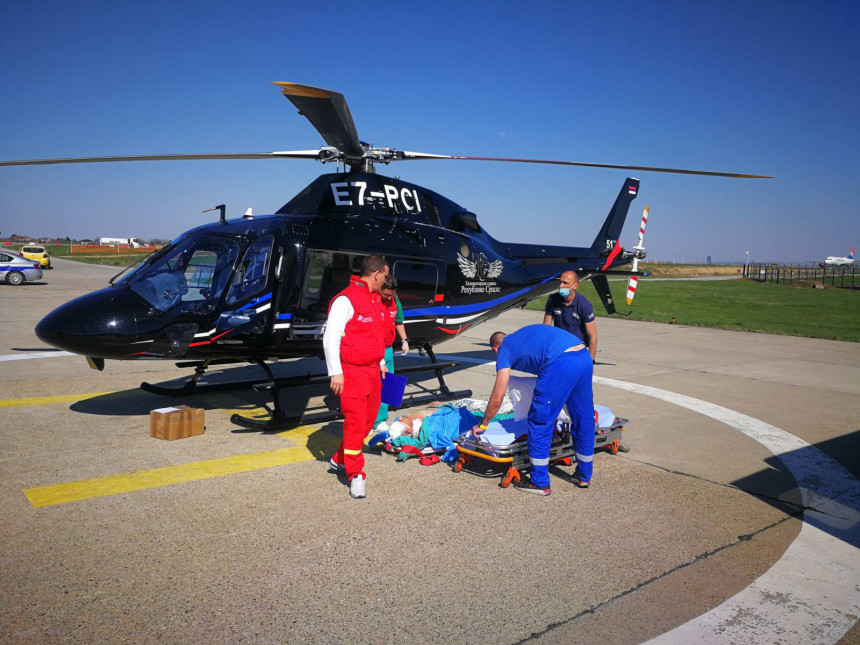 Povrijeđeni radnik helikopterom prebačen u Srbiju na liječenje