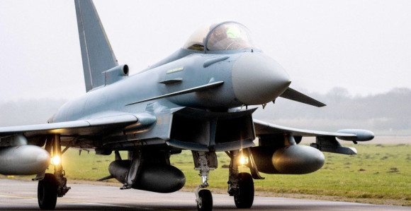 Pregovori Srbije i UK o nabavci lovaca bombardera