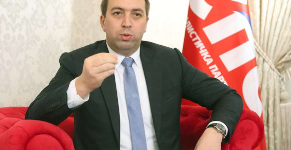Подршка синдикатима, Влада мора да ради свој посао