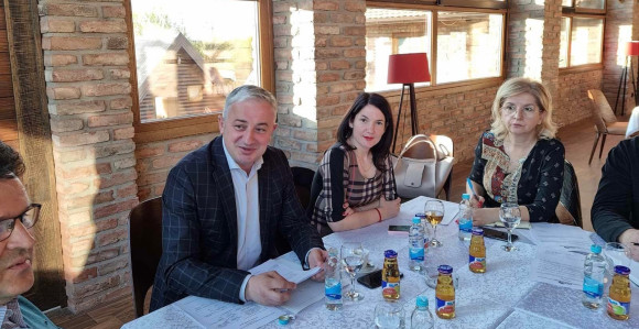 Neodgovorna vlast na čelu sa SNSD uništila Rafinerije